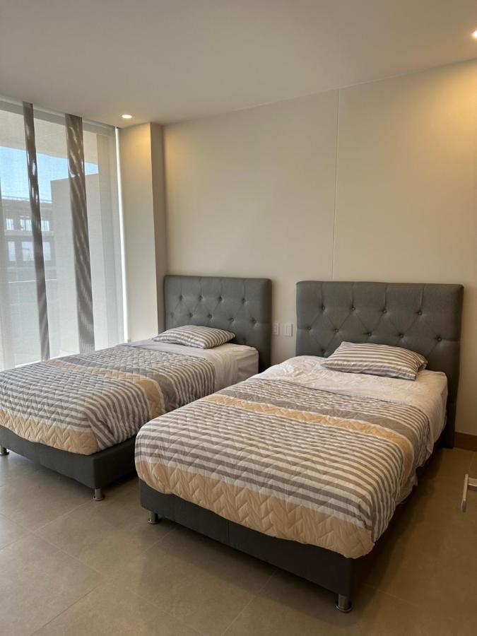 Apartamento En Condominio De Lujo Morros Zoe, Frente Al Mar Con Salida Directa A La Playa, En Serena Del Mar De Indias