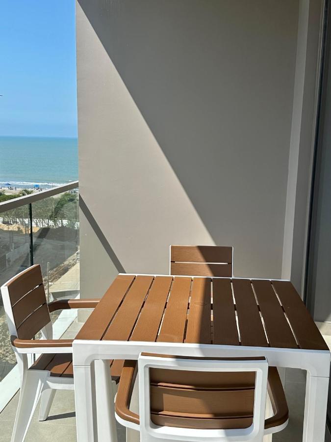 Hotel Apartamento En Condominio De Lujo Morros Zoe, Frente Al Mar Con Salida Directa A La Playa, En Serena Del Mar De Indias Cartagena