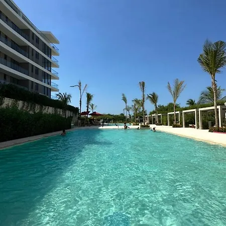 Apartamento En Condominio De Lujo Morros Zoe, Frente Al Mar Con Salida Directa A La Playa, En Serena Del Mar De Indias