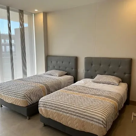 Apartamento En Condominio De Lujo Morros Zoe, Frente Al Mar Con Salida Directa A La Playa, En Serena Del Mar De Indias